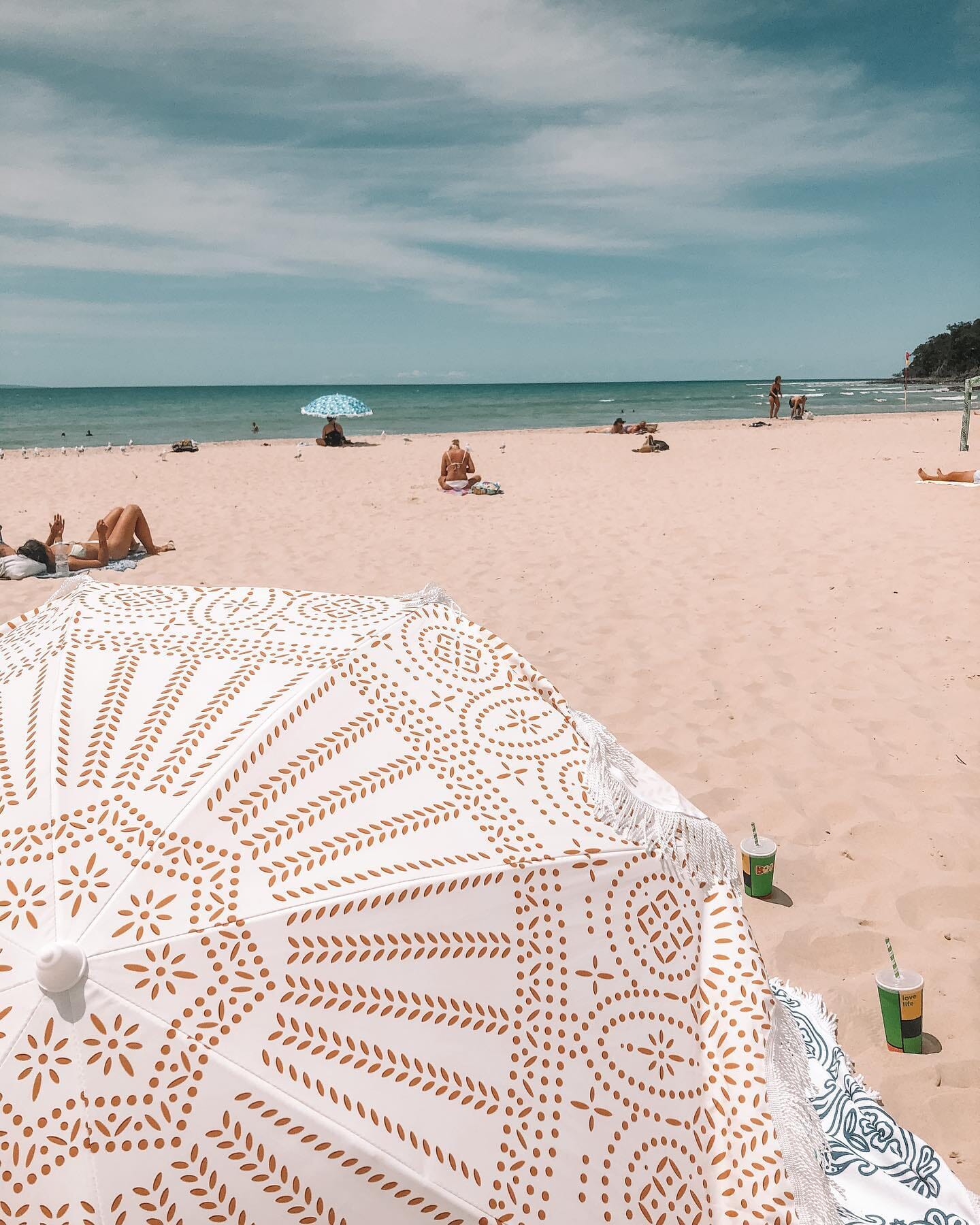 The Holiday Beach Umbrella - Eyelet Holiday Beach Umbrella Business & Pleasure Co 