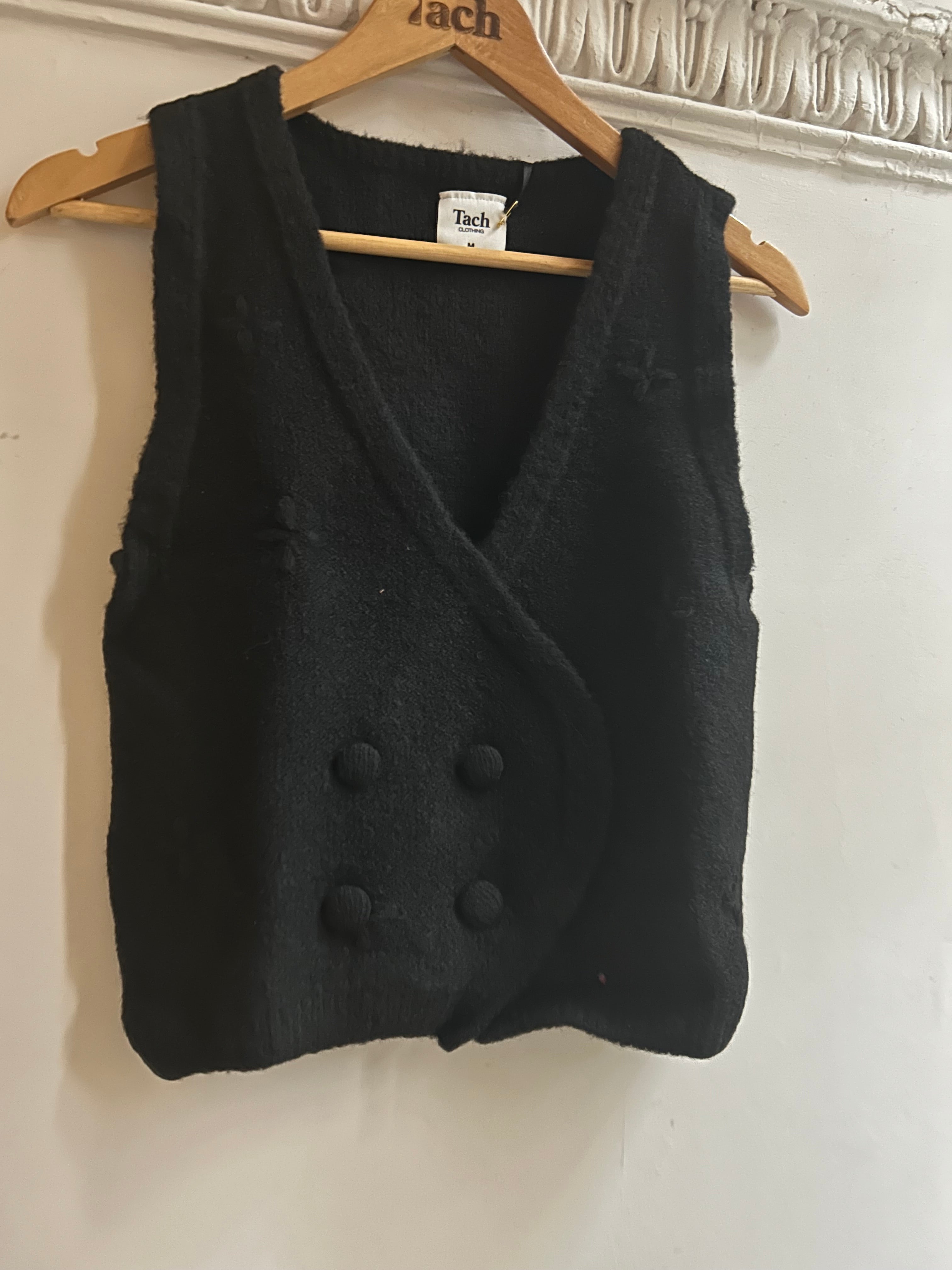 Yilda  Knit Vest