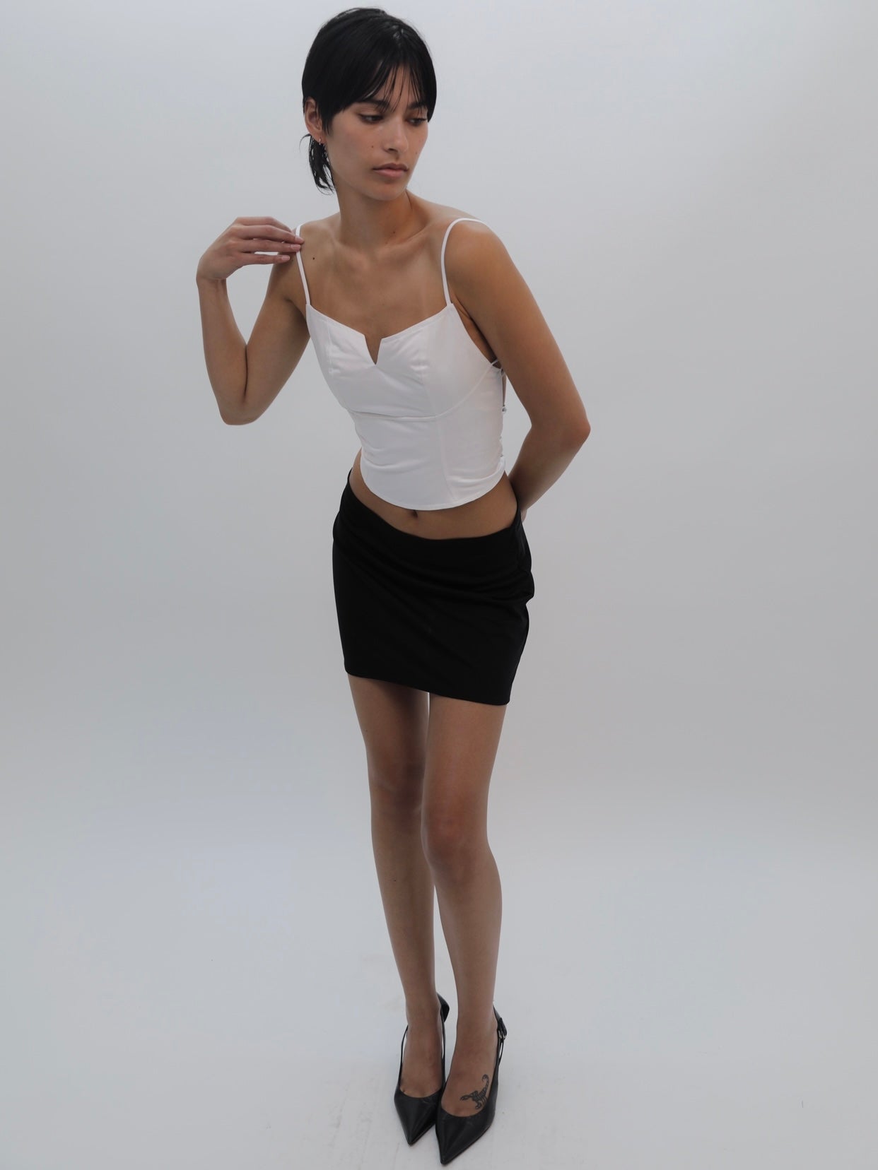 BACKLESS TIE TOP + ORGANIC