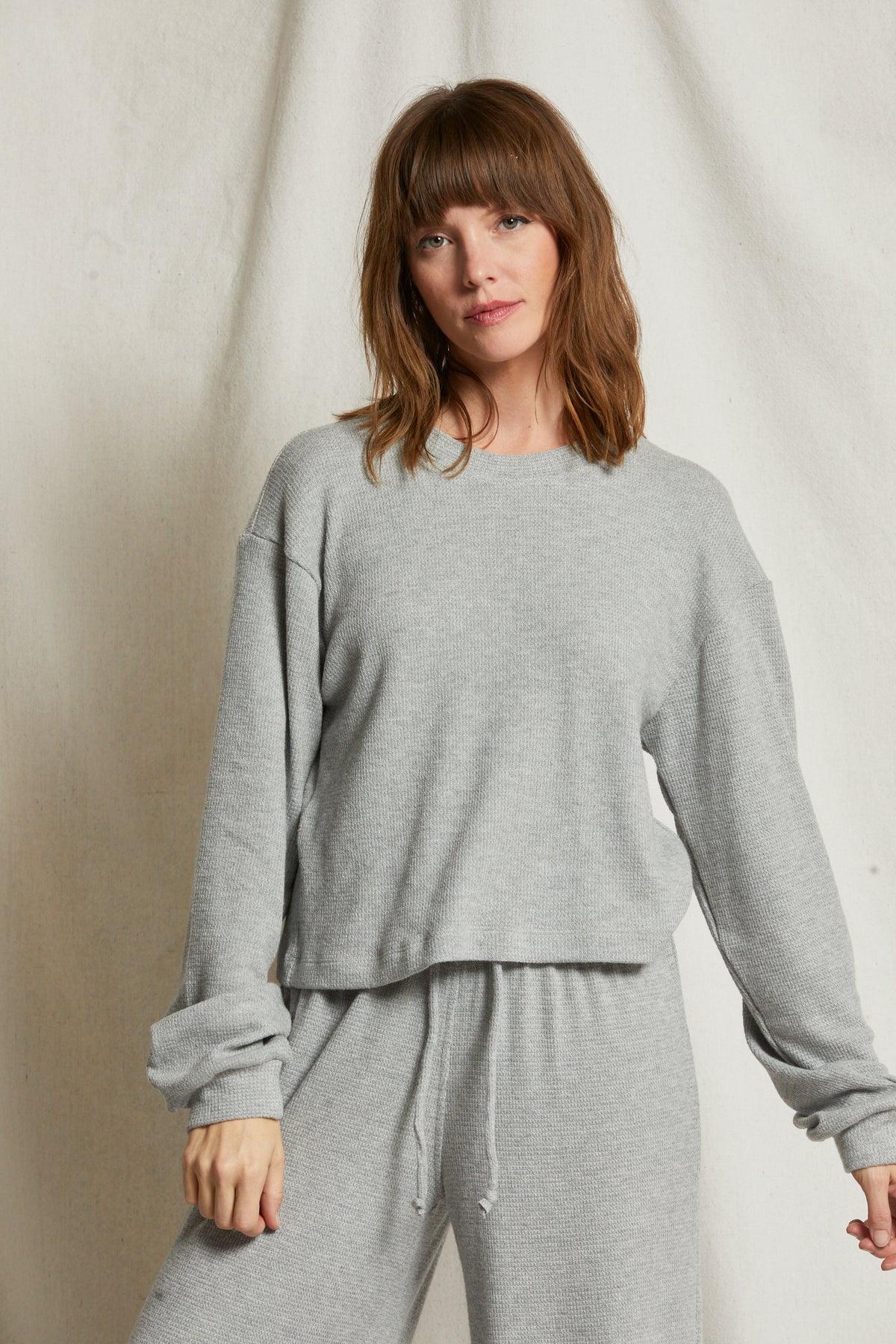 T191 - Stills - Brushed Thermal Easy Long Sleeve Pullover