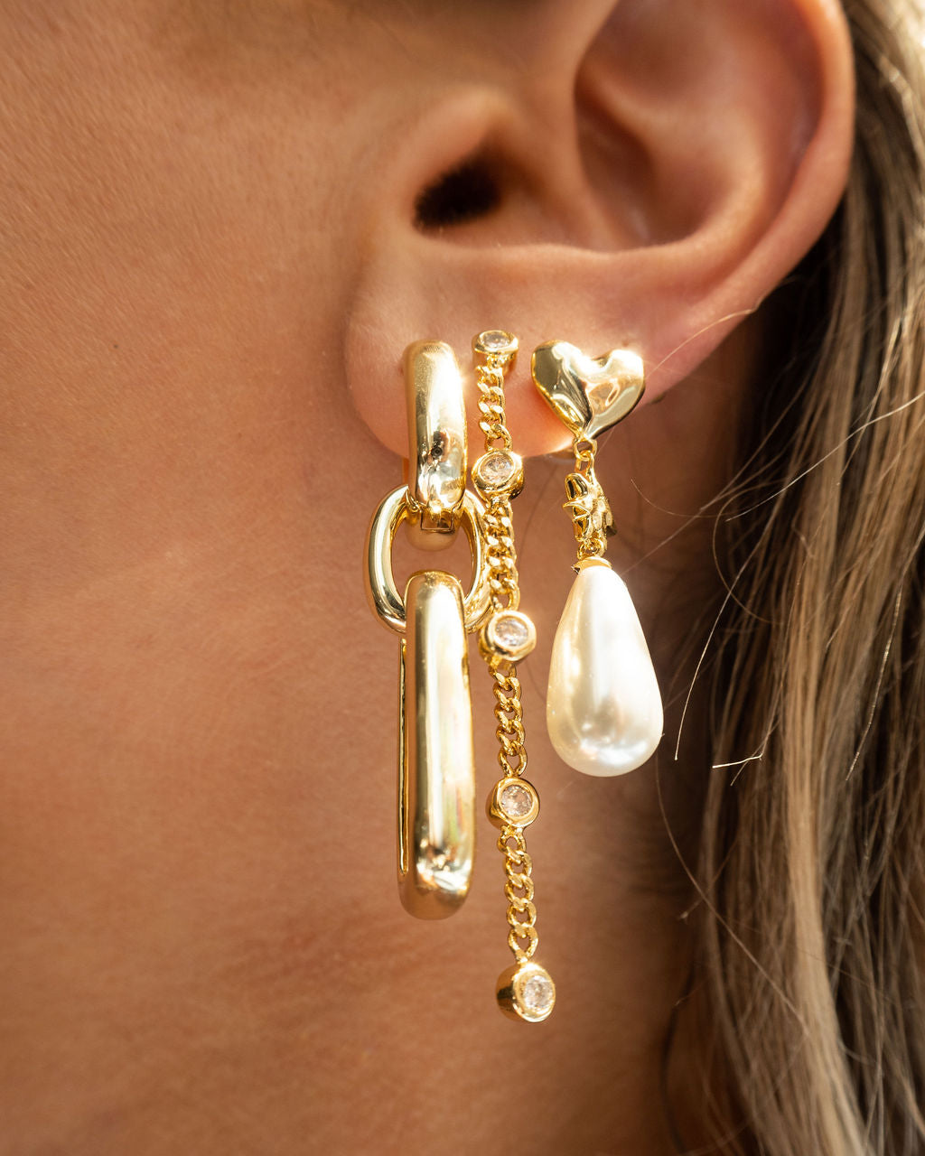 The Estelle Double Chain Studs