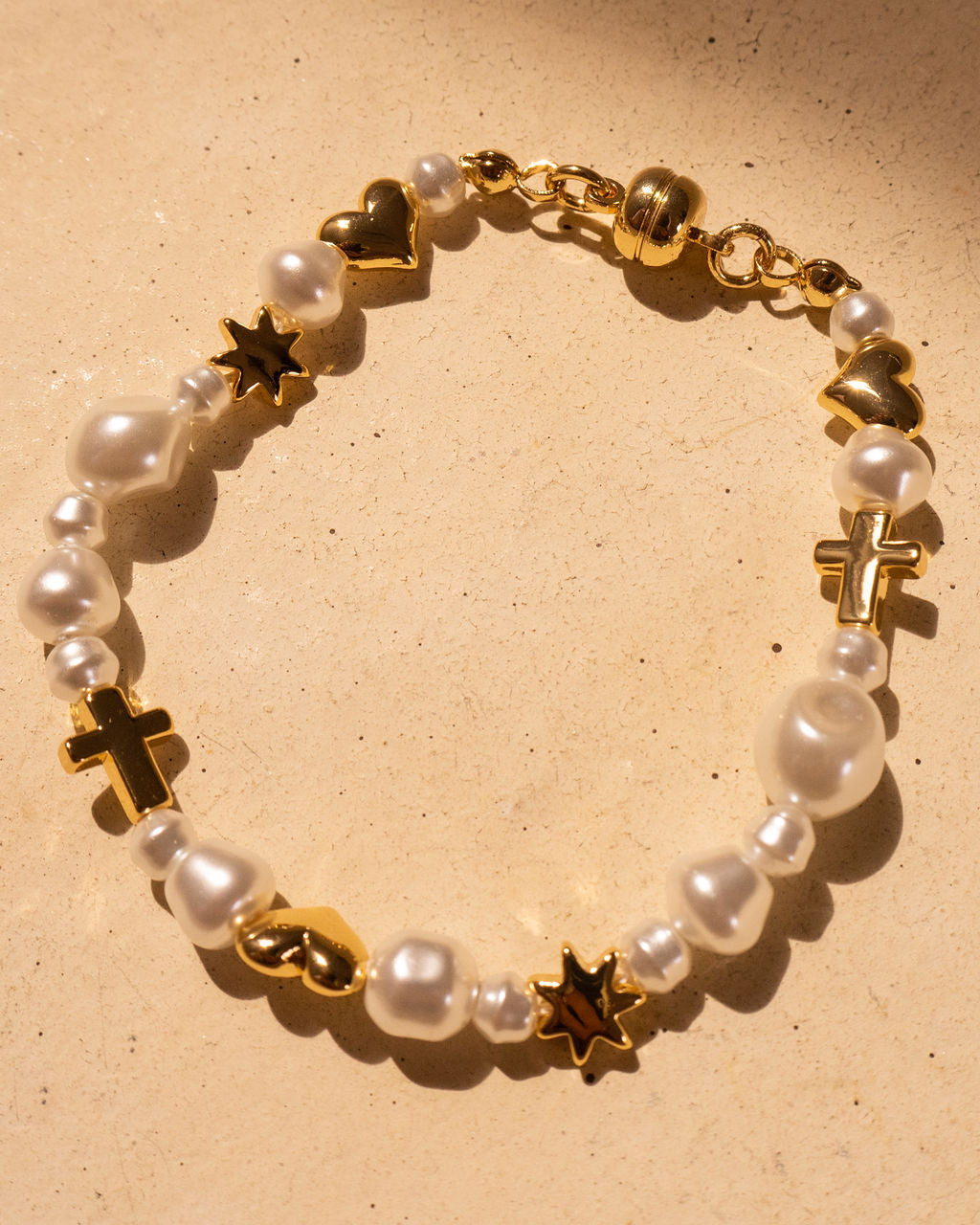 The Etoile Pearl Stud Bracelet