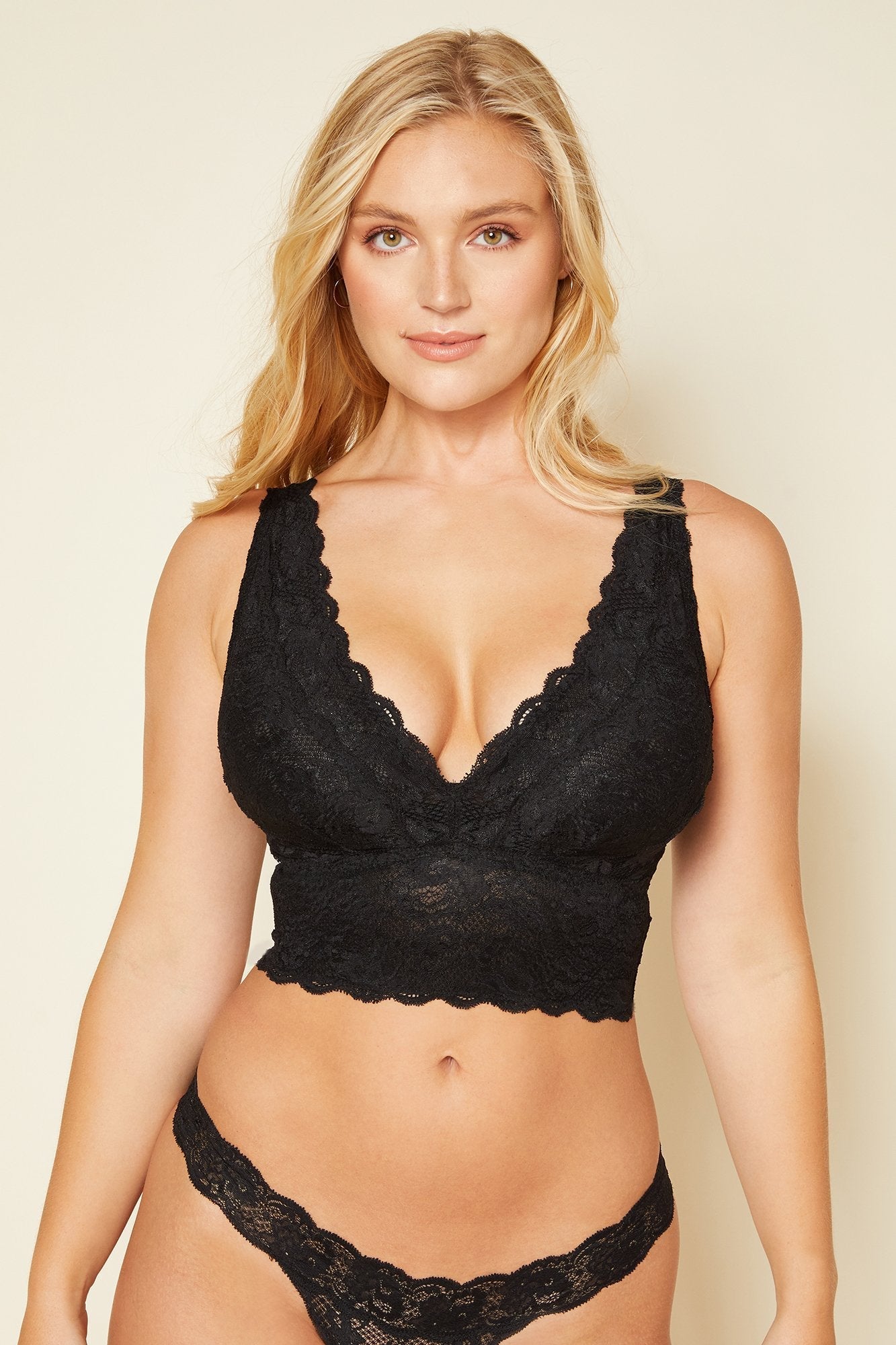 Curvy Plungie Bralette