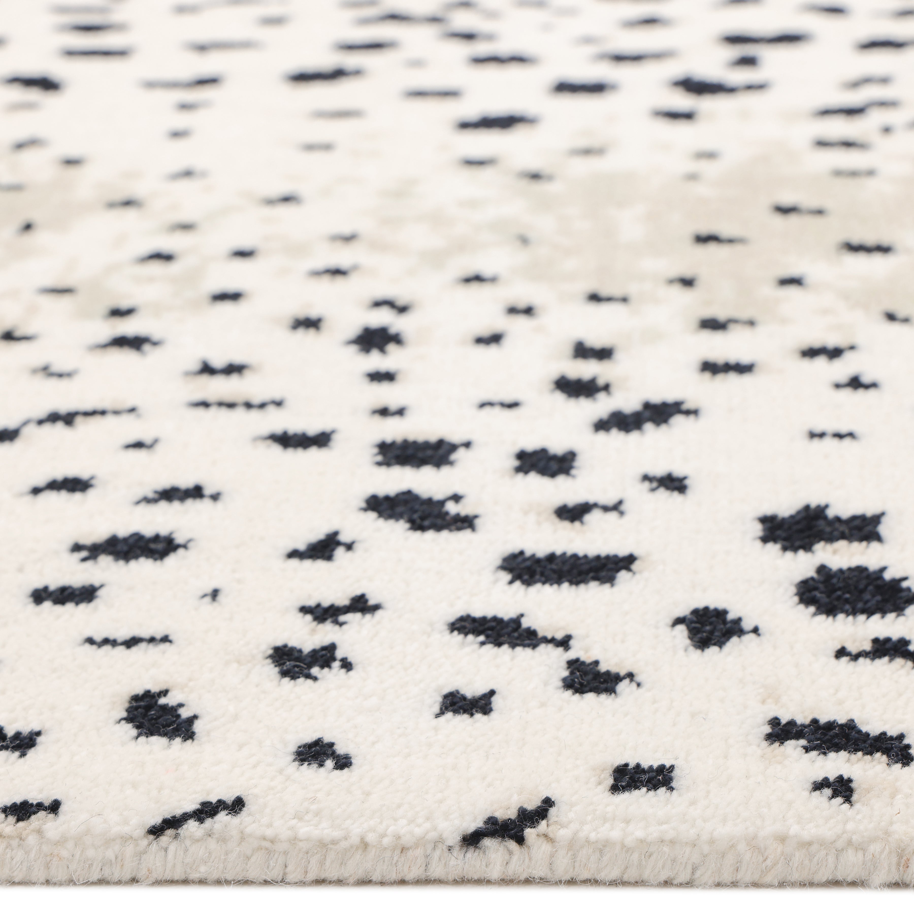 Louis Handmade Contemporary Animal Ivory Area Rug