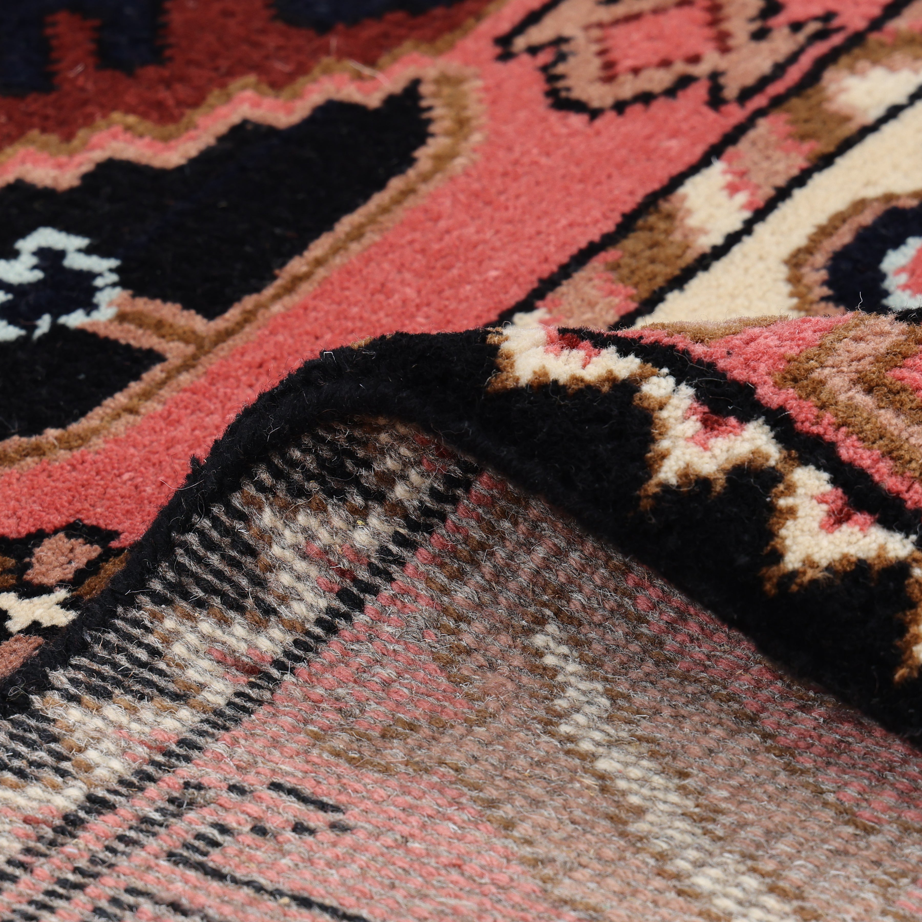 Mojave Handmade Bohemian Southwestern Black Area Rug