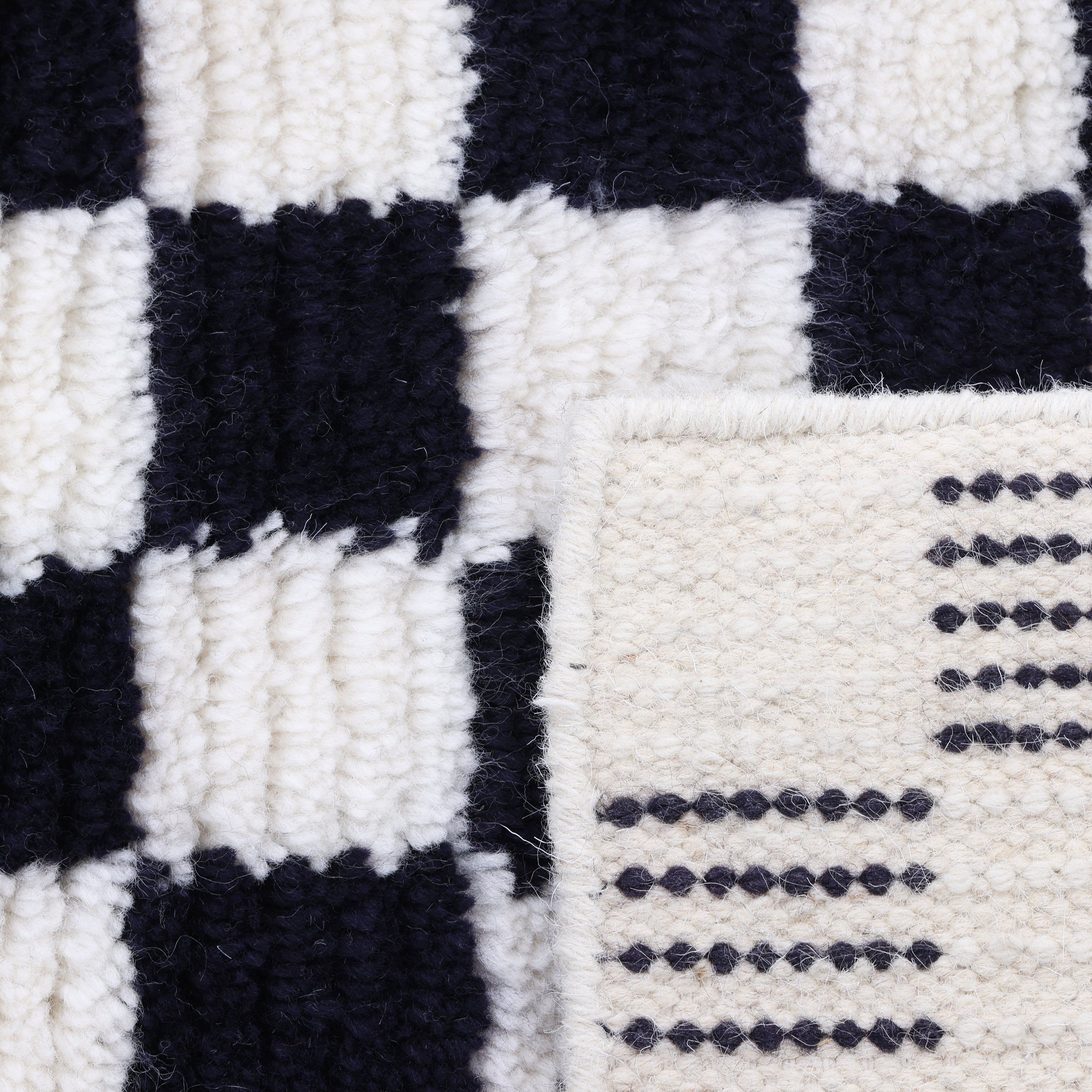Stamford Handmade Contemporary Checkered Black Area Rug