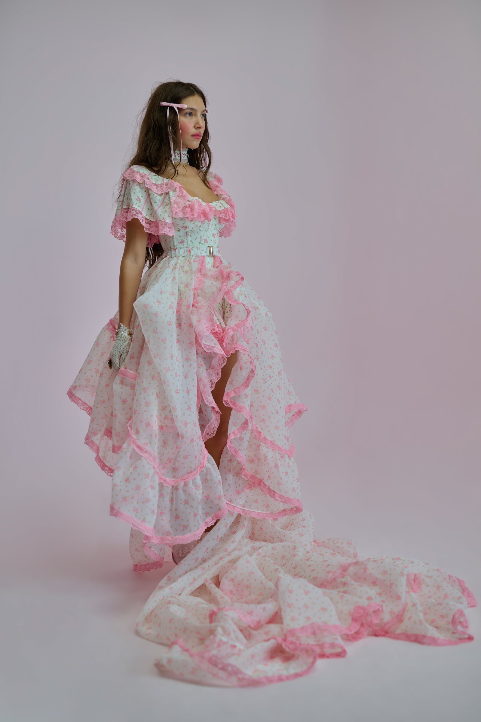 The Pillow Fight Duchess Tournure