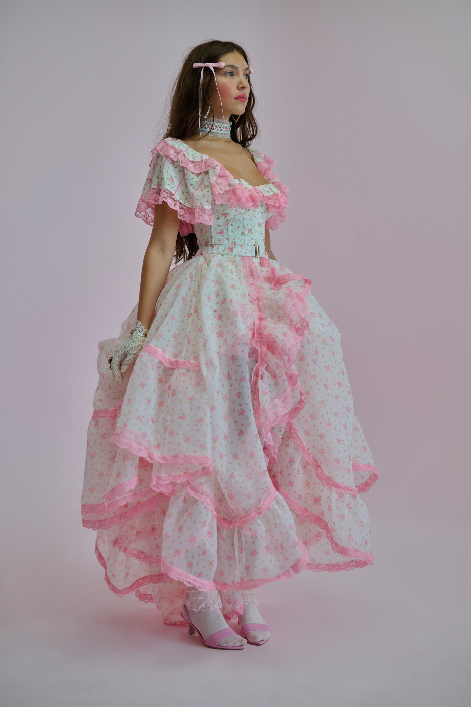 The Pillow Fight Duchess Tournure