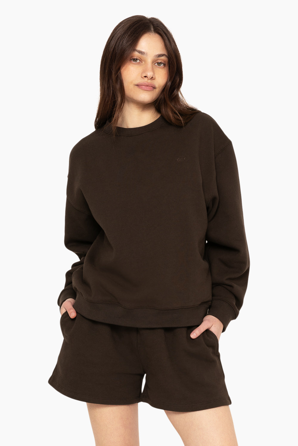 SET, EMBROIDERED HEAVYWEIGHT SWEATS CREWNECK IN ESPRESSO