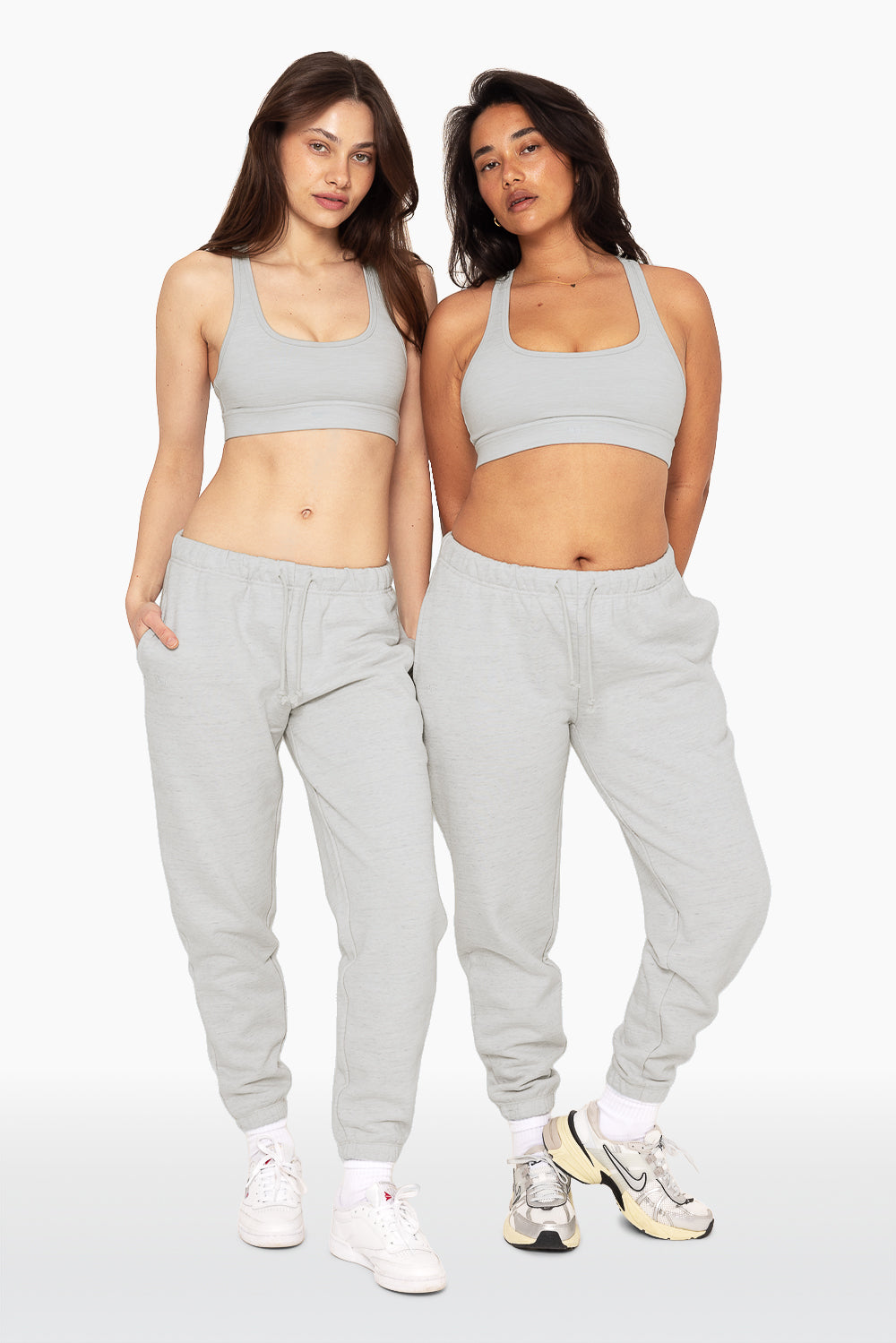 SET, EMBROIDERED HEAVYWEIGHT SWEATS DRAWSTRING SWEATPANTS IN HEATHER GREY