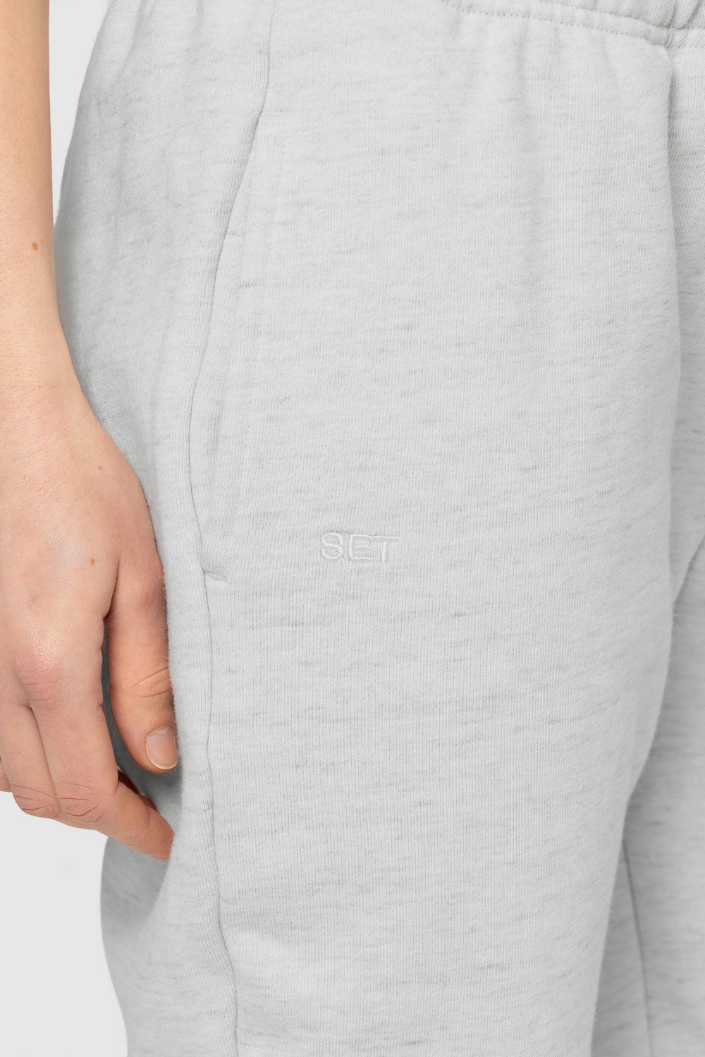 SET, EMBROIDERED HEAVYWEIGHT SWEATS DRAWSTRING SWEATPANTS IN HEATHER GREY