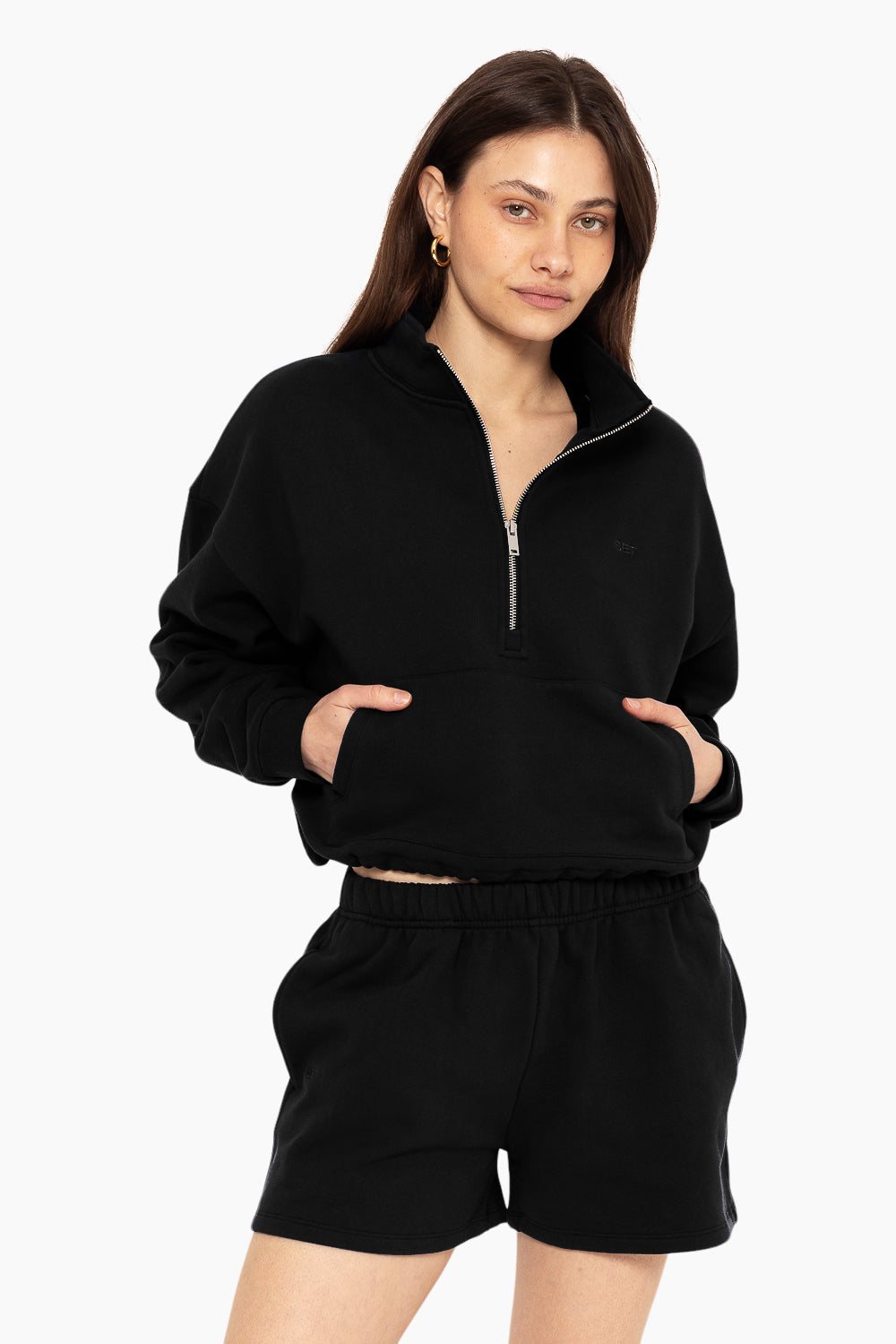 SET, EMBROIDERED HEAVYWEIGHT SWEATS HALF ZIP IN ONYX