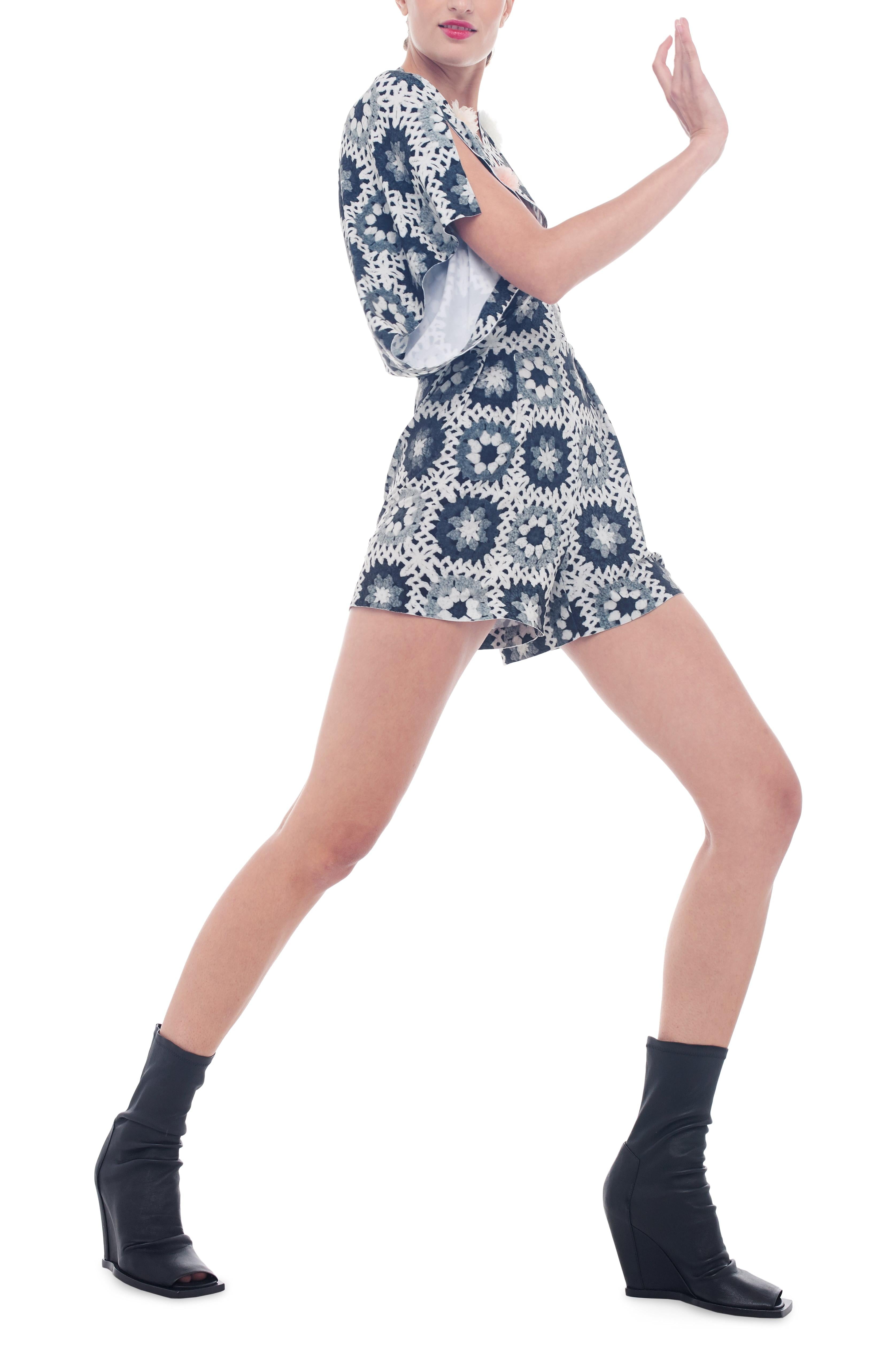 RECTANGLE JUMPSHORT