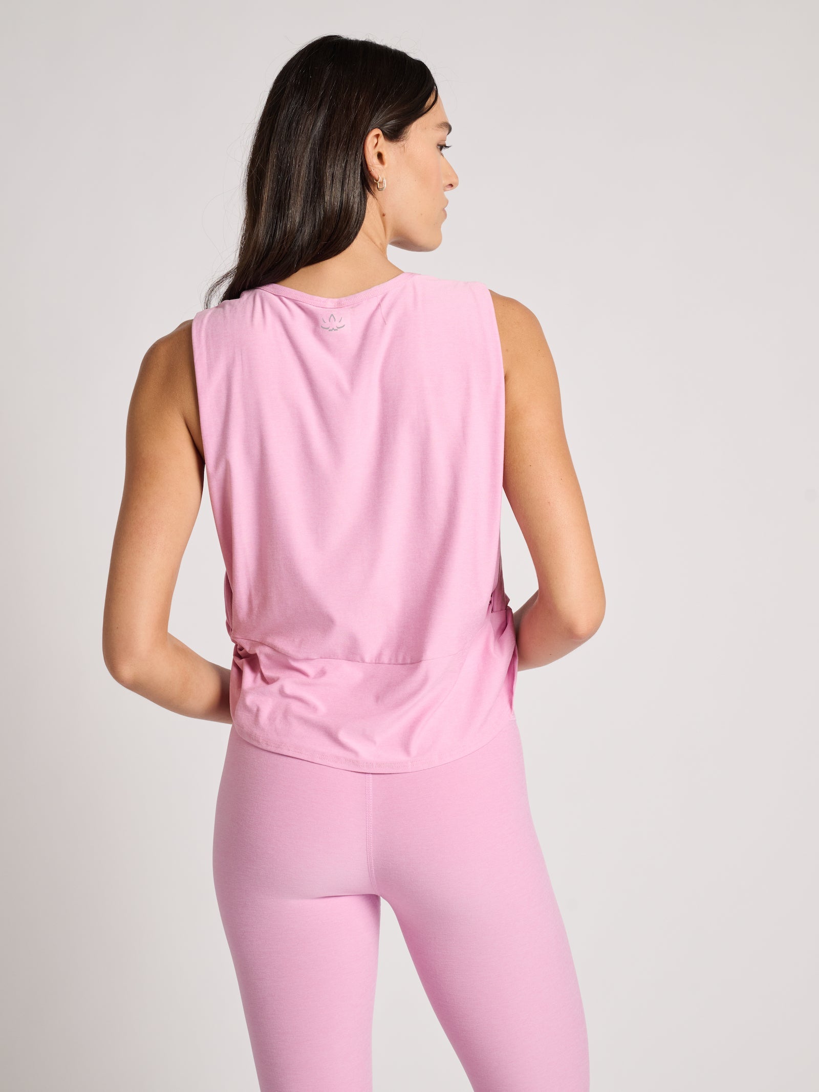 Featherweight Side Note Twist | Beyond Yoga