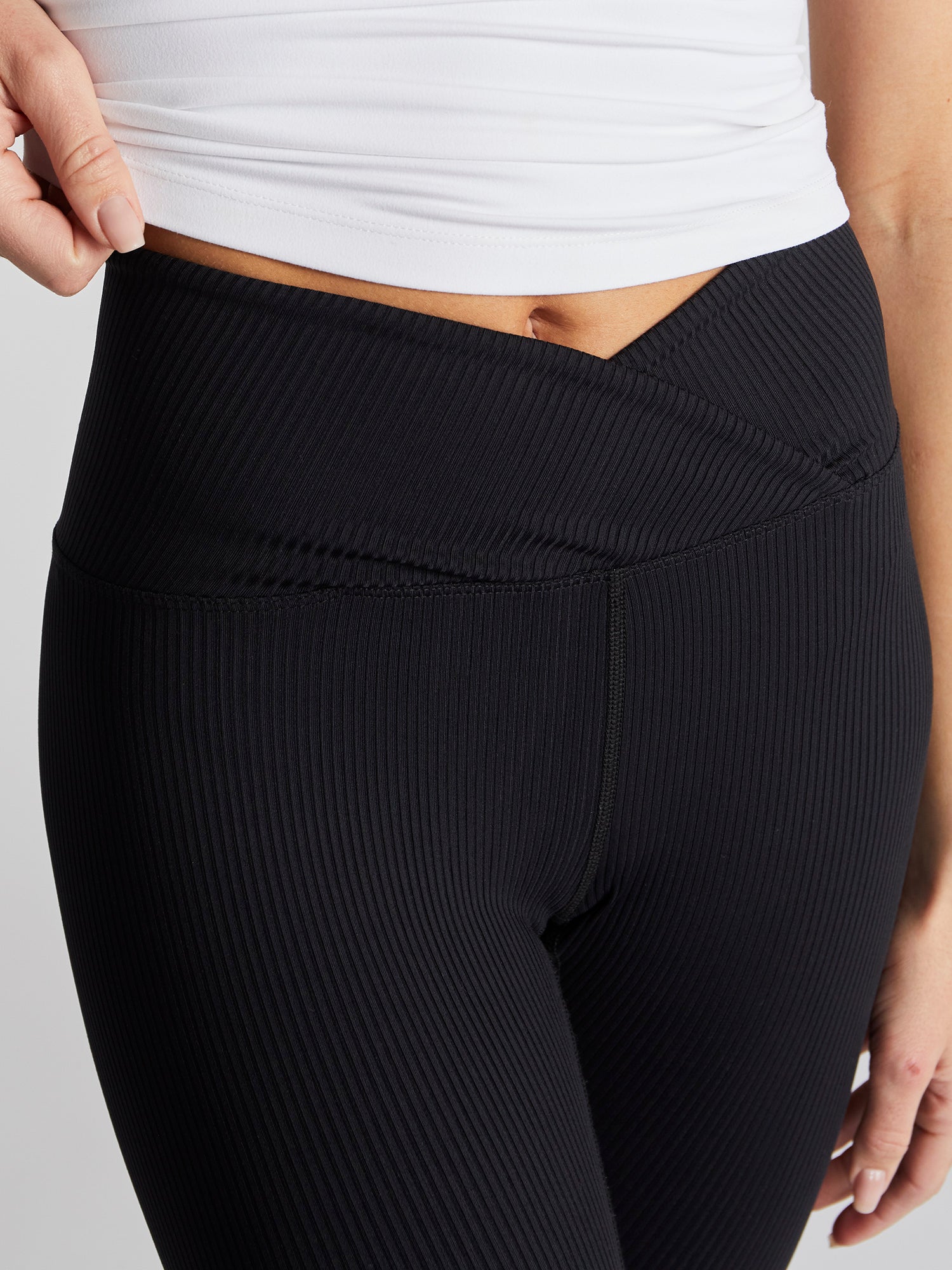 Ribbed Veronica Capri | Year of Ours