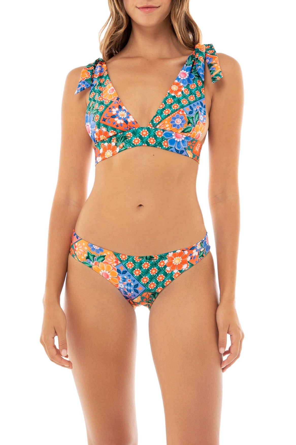 Tile-Audrey-Bikini-Bottom-14292-front-with-model