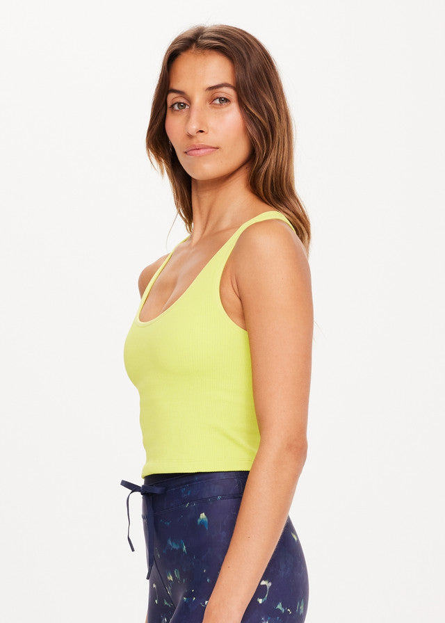 Balance Seamless Molly Crop