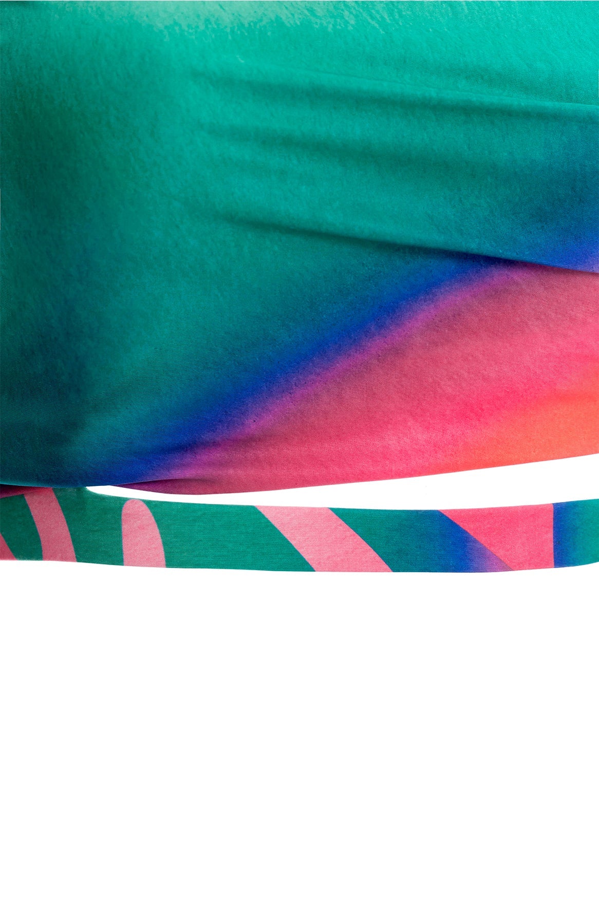 vini-ventura-bikini-top-zoom-details-2