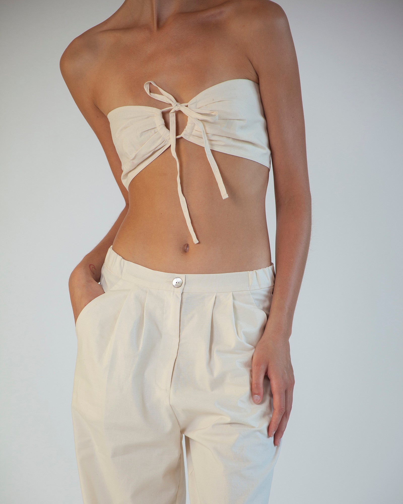 WALNUT HALTER + DEADSTOCK