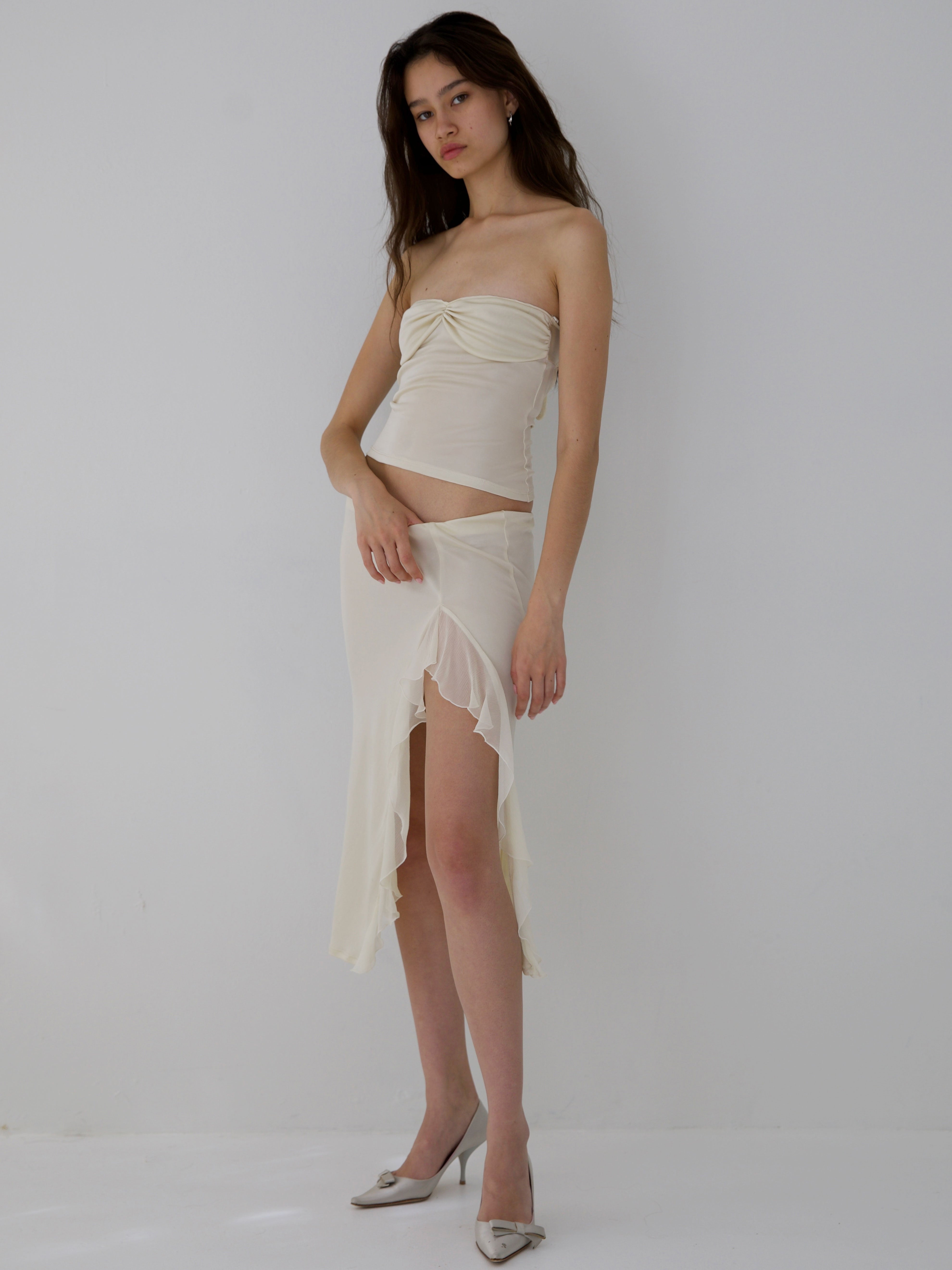 BLOSSOM TOP IN ALMOND