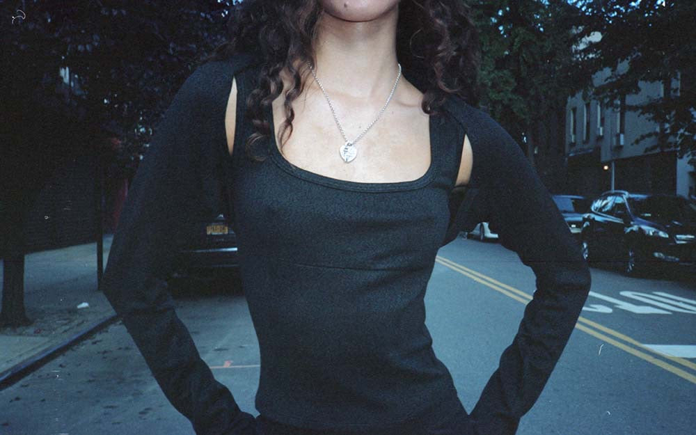 PLUM TOP BLACK + RECYCLED