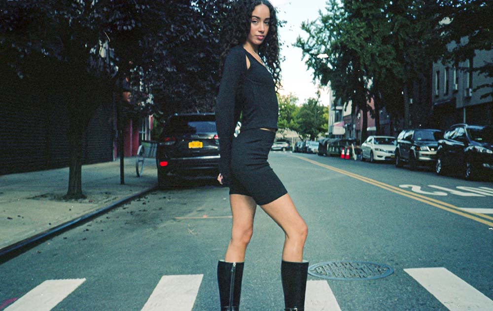 PLUM TOP BLACK + RECYCLED