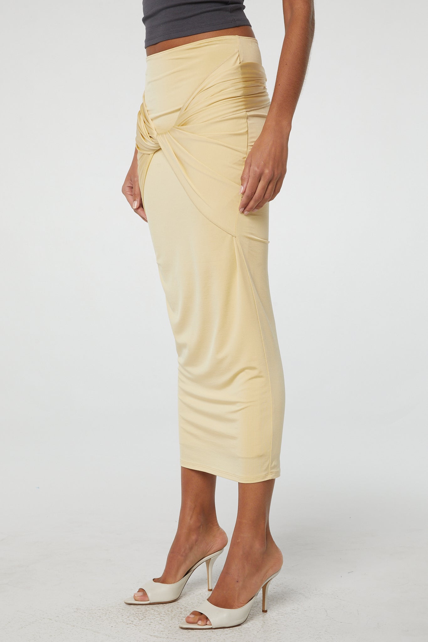 JANAE SKIRT BUTTERCREAM - The Line by K