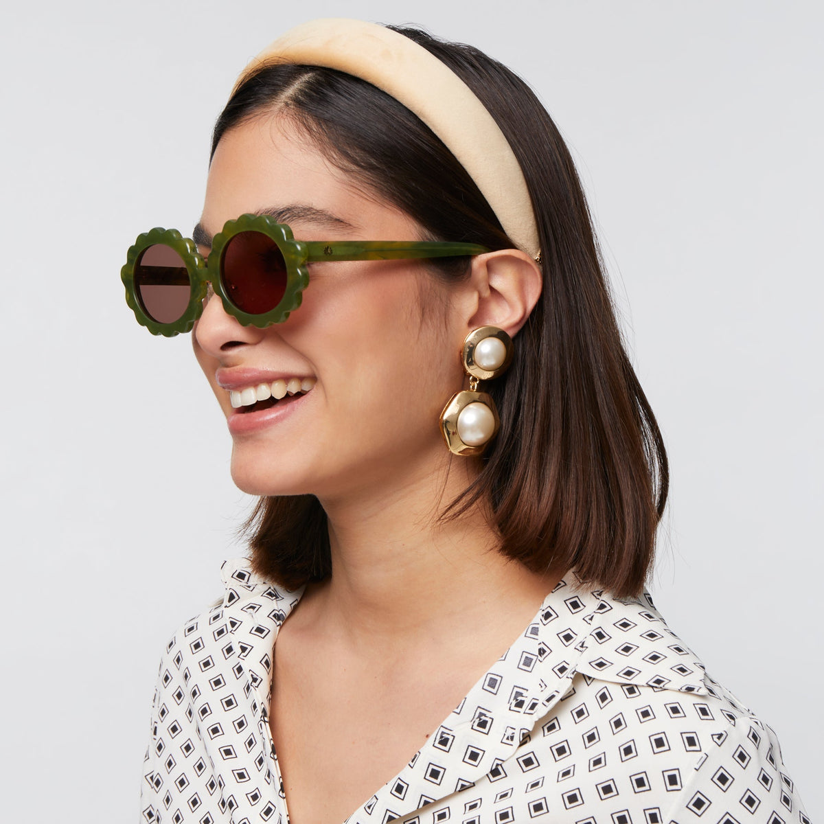 Daisy Oval Sunglasses