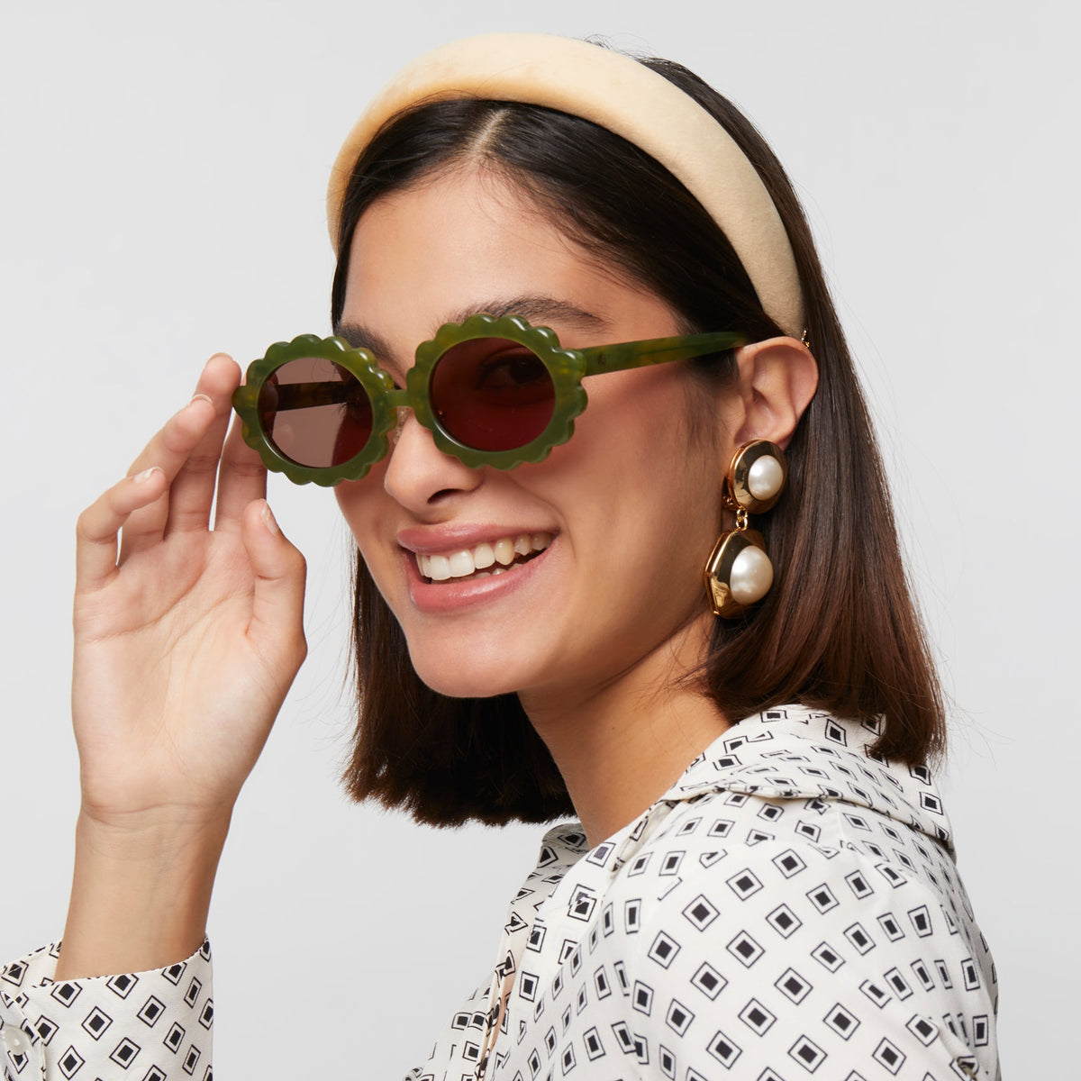 Daisy Oval Sunglasses