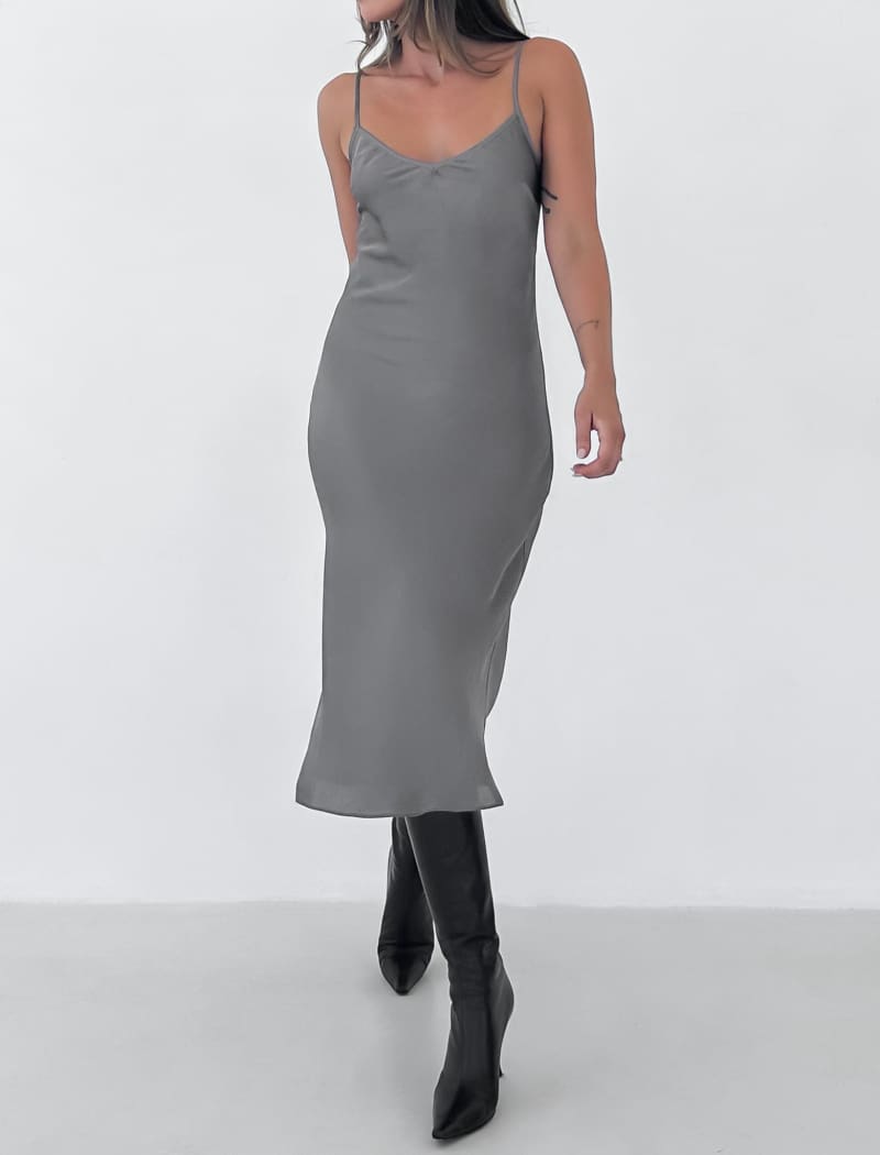 Simple Midi Dress | Peppercorn - Midi Dress