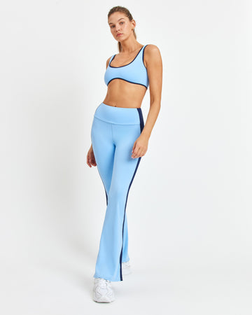 Zoe Flare Legging