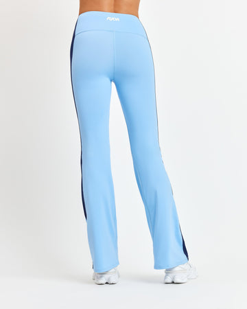 Zoe Flare Legging